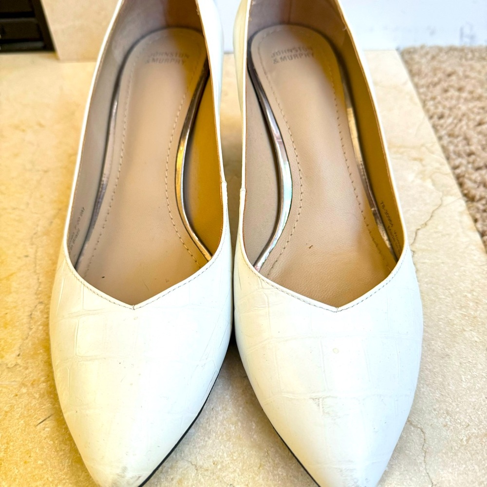 Johnson & Murphy women classy white leather  pump heels shoes sz 9